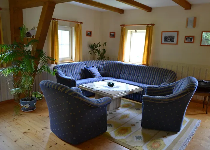 Grosszuegiges Nahe Rochlitz * Dohlen (Seelitz)