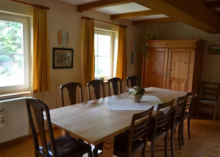 Grosszuegiges Nahe Rochlitz بيت للعطل